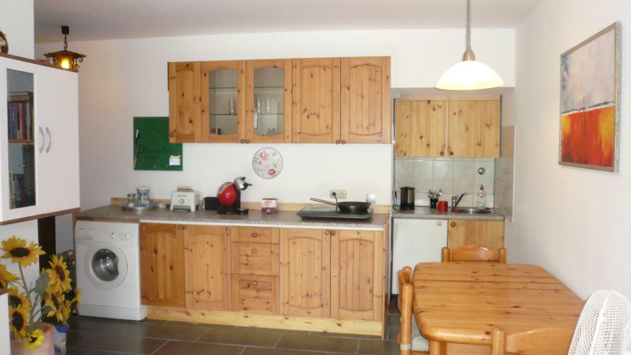 2-Zimmer Apartment Sofia, Gemuetlich Wie Zu Hause Жак Офенбах Екстериор снимка