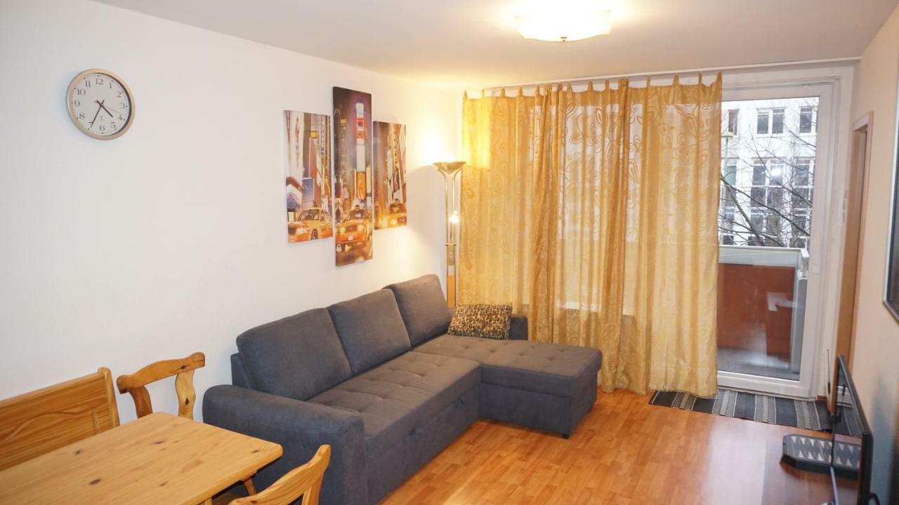 2-Zimmer Apartment Sofia, Gemuetlich Wie Zu Hause Жак Офенбах Екстериор снимка
