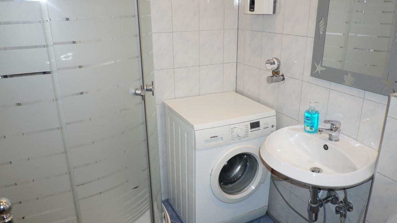 2-Zimmer Apartment Sofia, Gemuetlich Wie Zu Hause Жак Офенбах Екстериор снимка