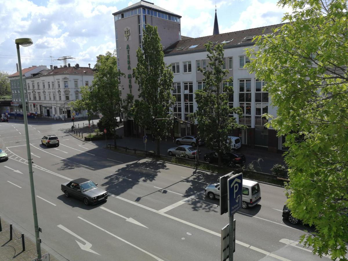 2-Zimmer Apartment Sofia, Gemuetlich Wie Zu Hause Жак Офенбах Екстериор снимка